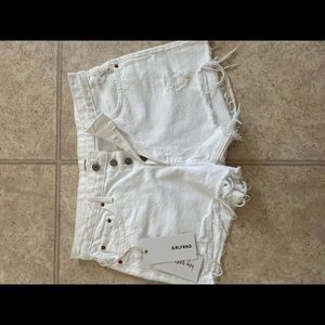 Grlfrnd, size 26, white shorts, brand new w/tags